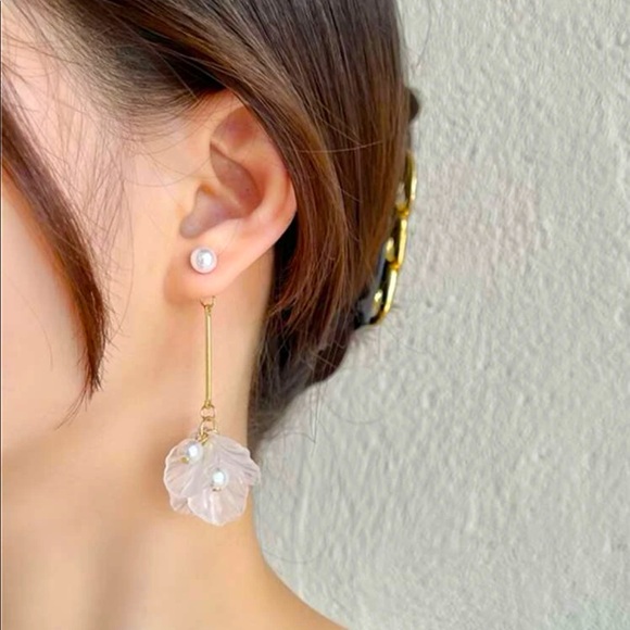 Flower Petals & Faux Pearl Drop Earrings - Picture 2 of 11